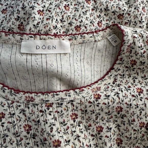 Doen Annie Tee in Windswept Dahlia - Picture 4 of 9